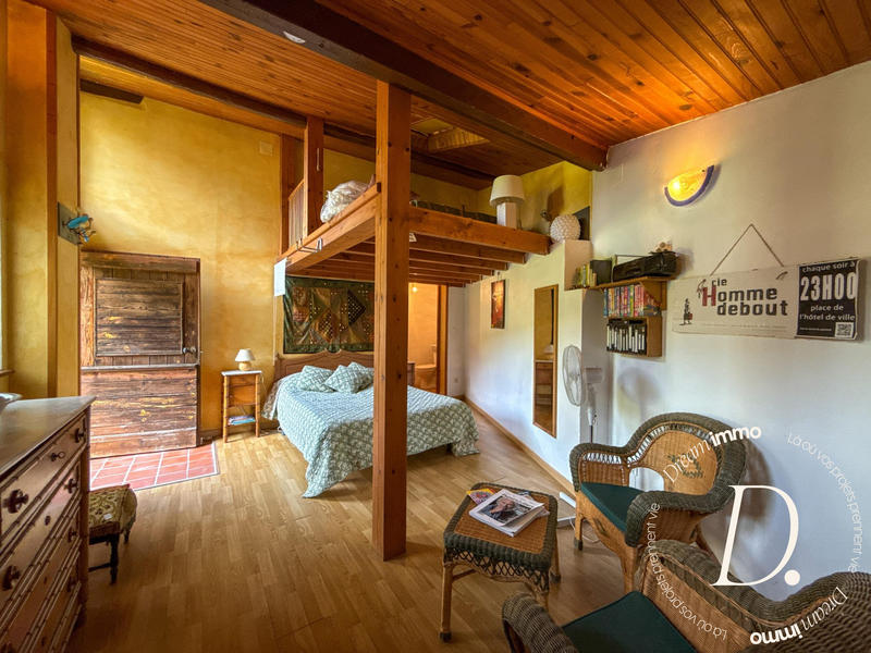 Maison - 190 m² - 5 pièces