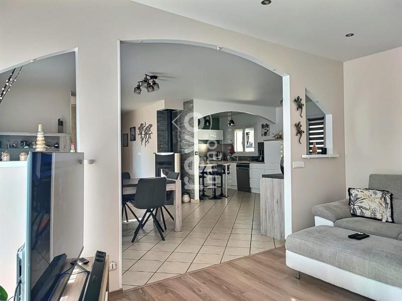 Maison - 105 m² - 4 pièces