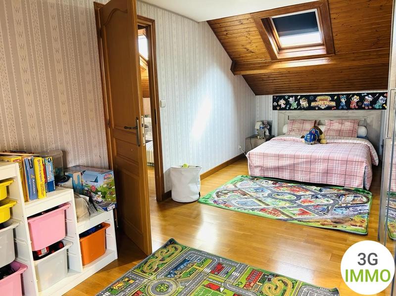 Maison jumelée - 115 m² - 6 pièces