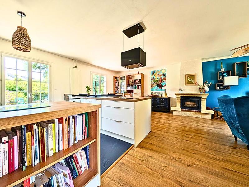 Maison - 145 m² - 8 pièces