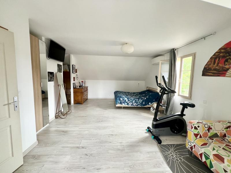 Maison contemporaine - 180 m² - 7 pièces