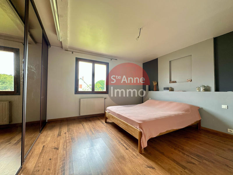 Maison - 210 m² - 8 pièces