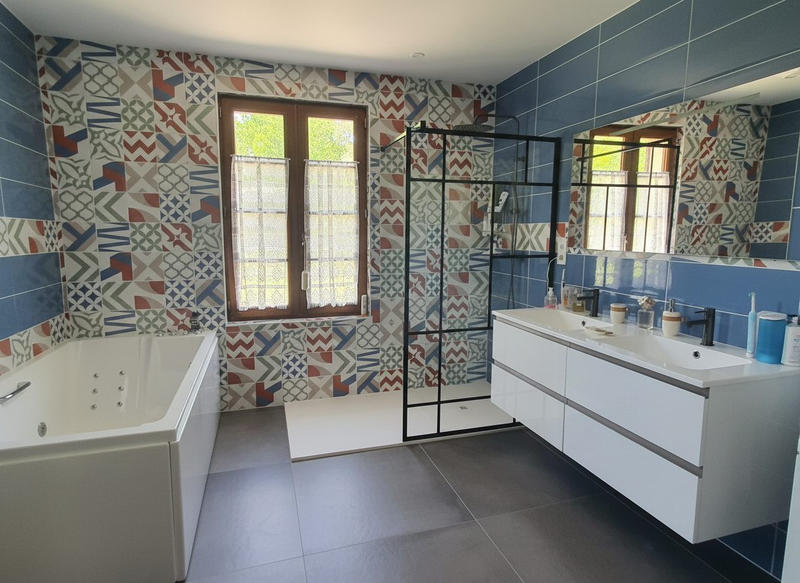 Maison - 250 m² - 5 pièces