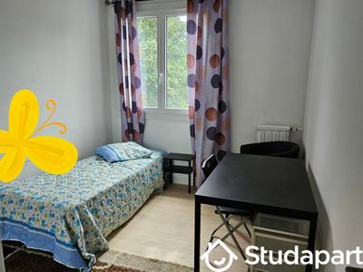 Chambre - 14 m² - 1 pièce