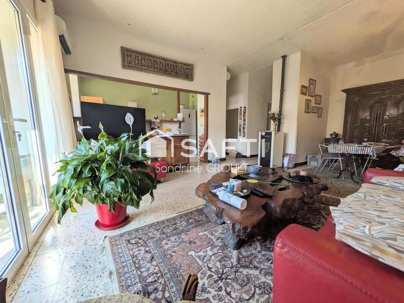 Maison - 250 m² - 10 pièces