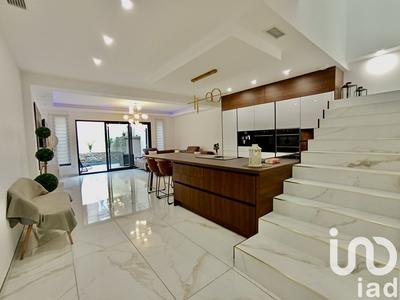 Maison - 121 m² - 4 pièces