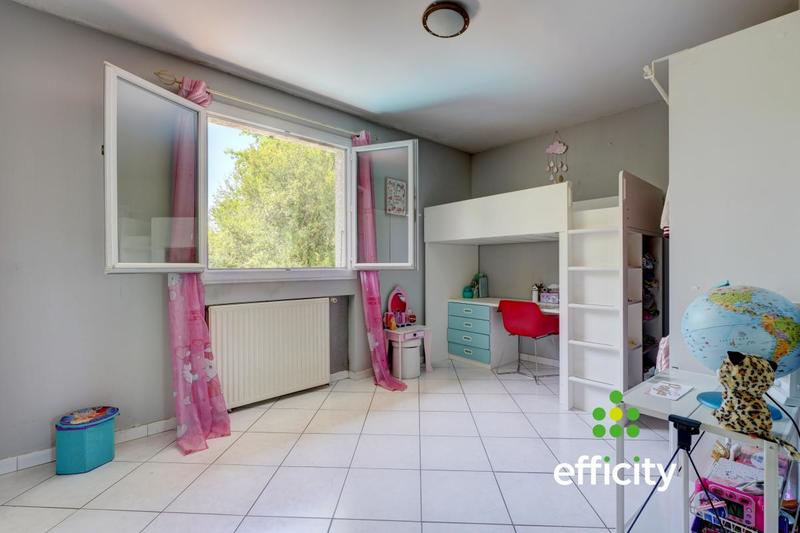 Maison - 200 m² - 7 pièces