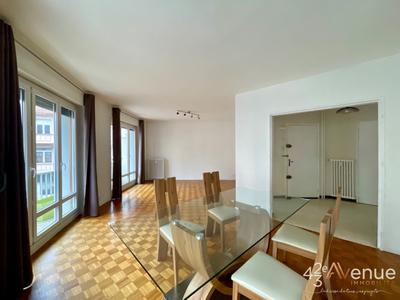 Appartement - 95 m² - 4 pièces