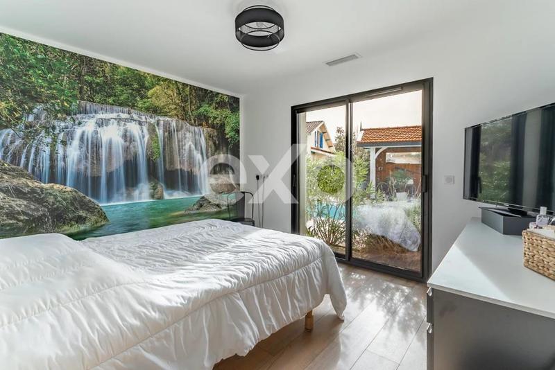 Maison - 160 m² - 6 pièces