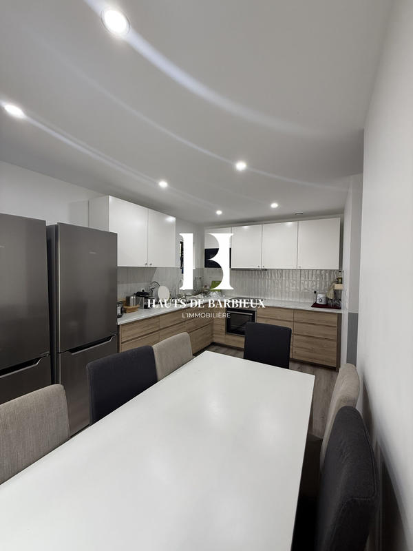 Maison - 154 m² - 10 pièces