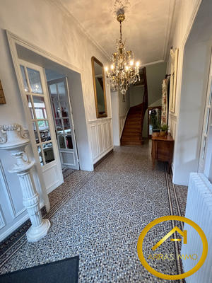 Maison - 192 m² - 6 pièces