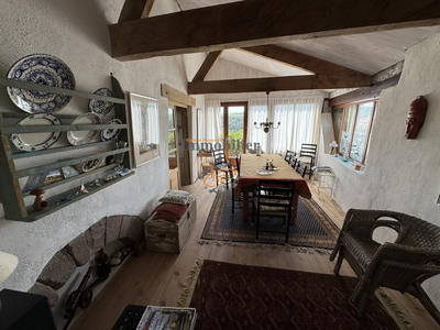 Maison - 165 m² - 6 pièces