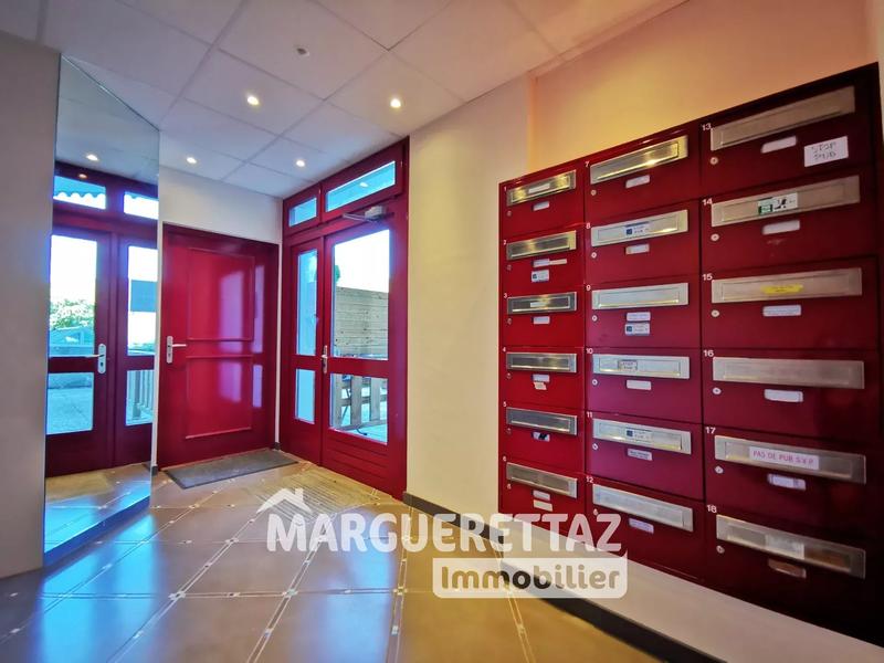 Appartement - 80 m² - 4 pièces