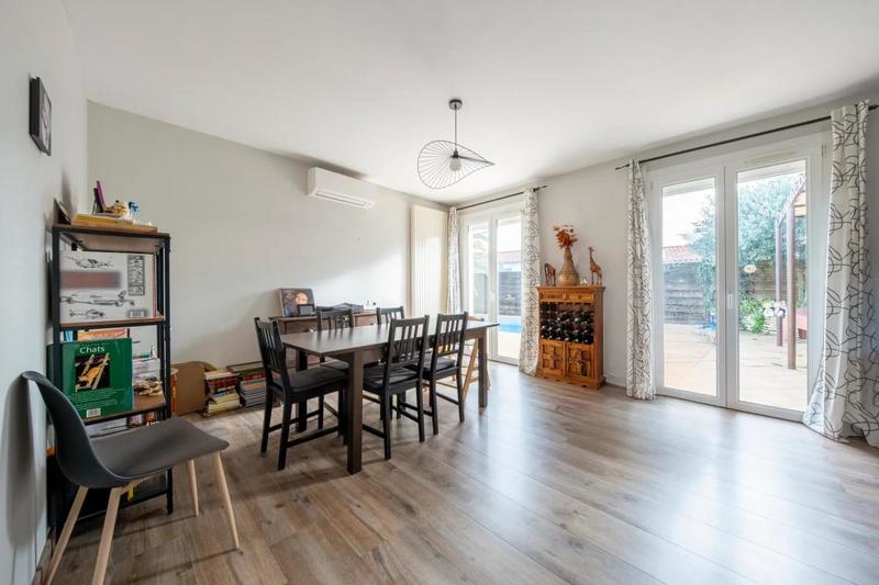 Maison - 137 m² - 4 pièces