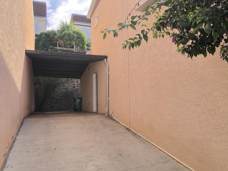 Maison - 99 m² - 4 pièces