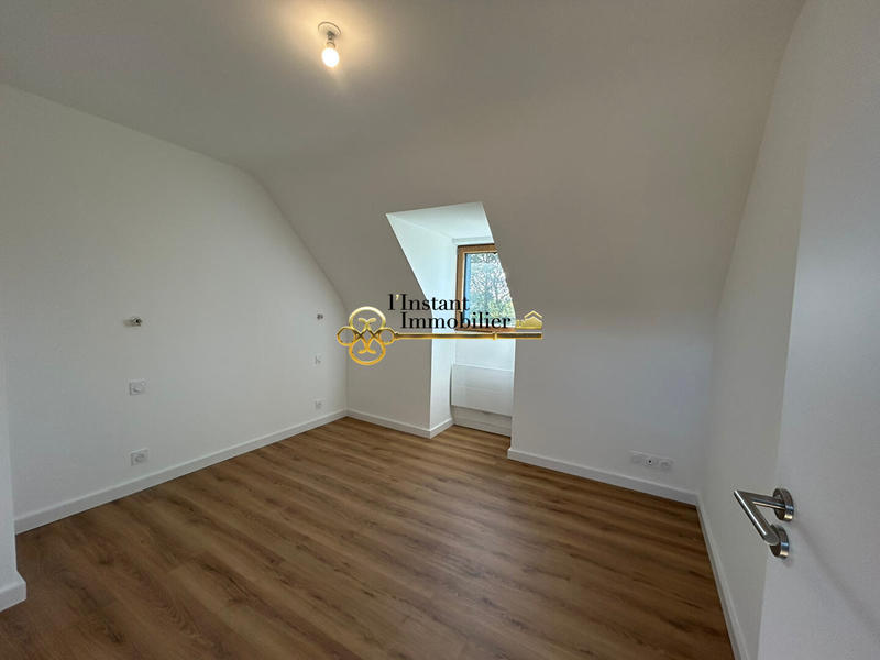 Maison - 137 m² - 6 pièces