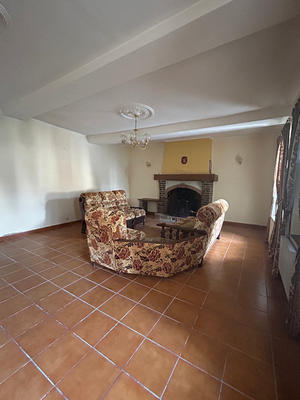 Maison - 230 m² - 10 pièces