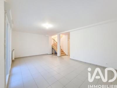 Maison - 84 m² - 4 pièces