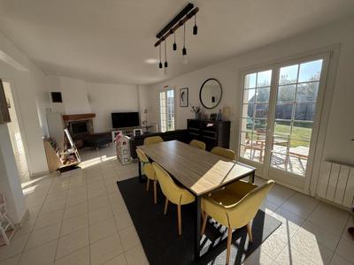 Maison - 105 m² - 5 pièces