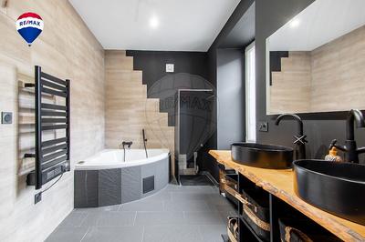 Appartement - 119 m² - 4 pièces