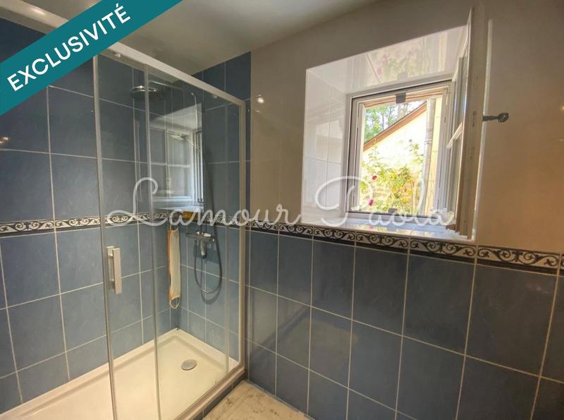 Maison - 369 m² - 10 pièces