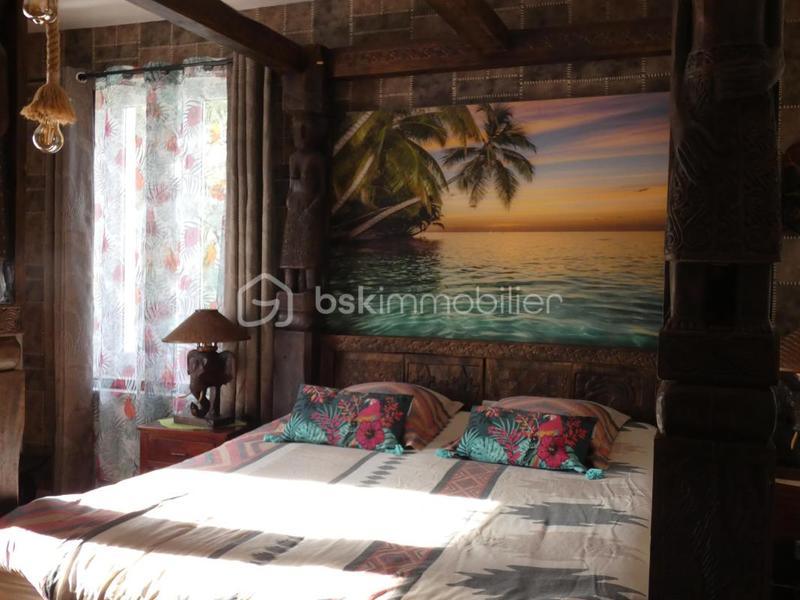 Divers - 453 m² - 14 pièces