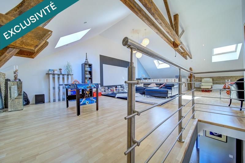 Maison - 230 m² - 8 pièces