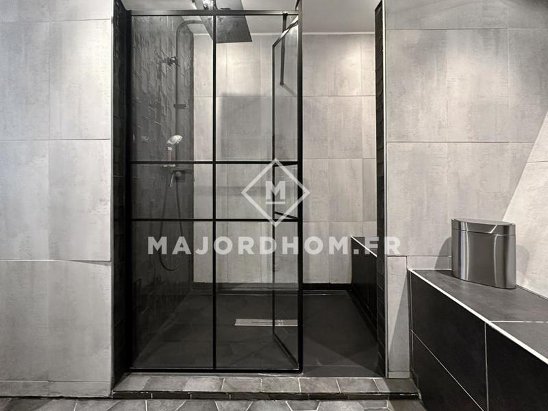 Loft - 72 m² - 2 pièces