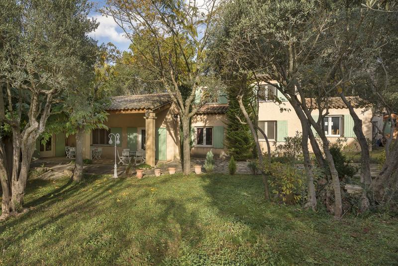 Maison - 200 m² - 7 pièces