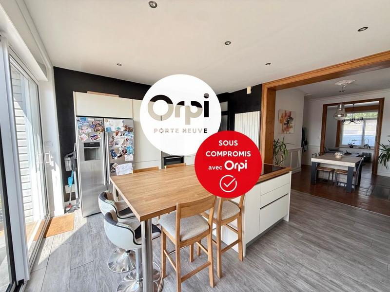 Maison - 142 m² - 5 pièces