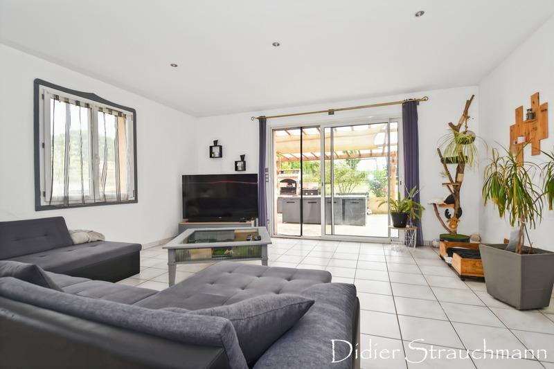 Maison - 167 m² - 6 pièces