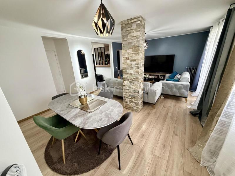 Appartement - 64 m² - 4 pièces