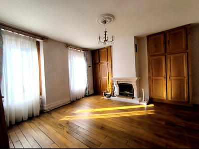 Maison - 143 m² - 6 pièces