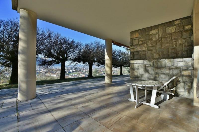 Maison de maîtres - 392 m² - 12 pièces