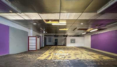 Entrepôt - 224 m² - 2 pièces