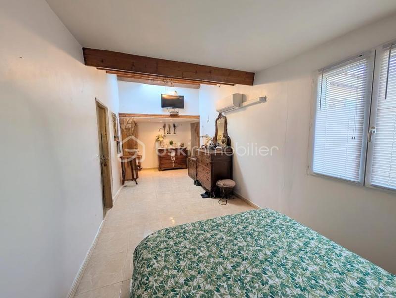 Villa - 100 m² - 5 pièces