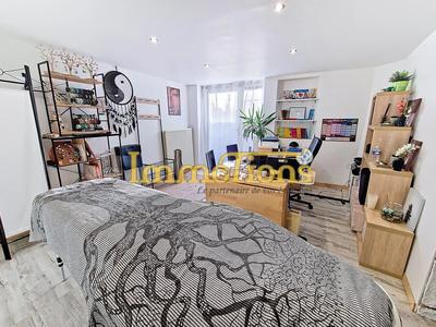 Maison - 160 m² - 7 pièces