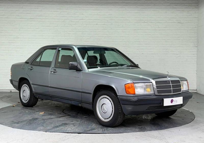 Mercedes 190 E W 201 2.0 premiere main