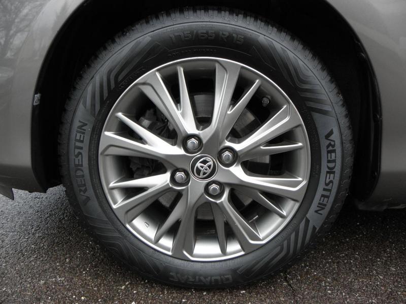 Toyota Yaris 1.5 Dual Vvt-iE Comfort