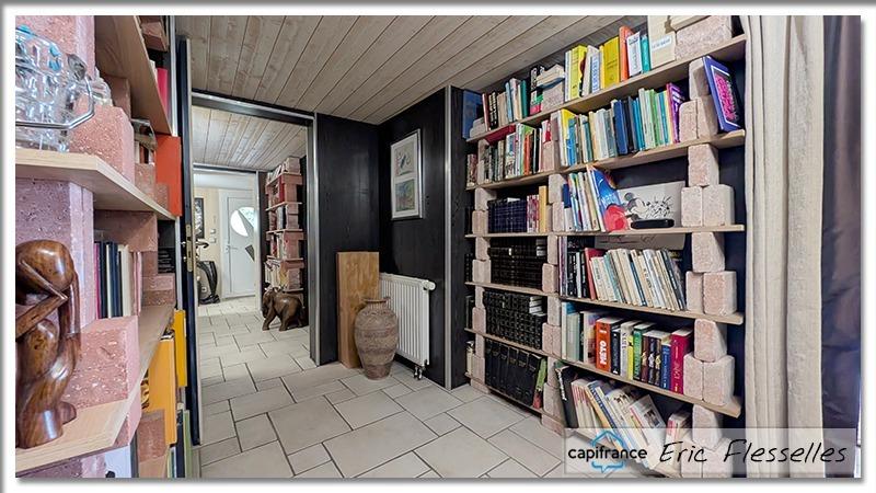 Maison - 208 m² - 9 pièces