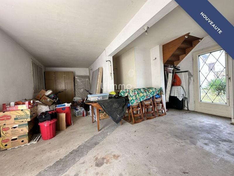 Maison - 205 m² - 11 pièces