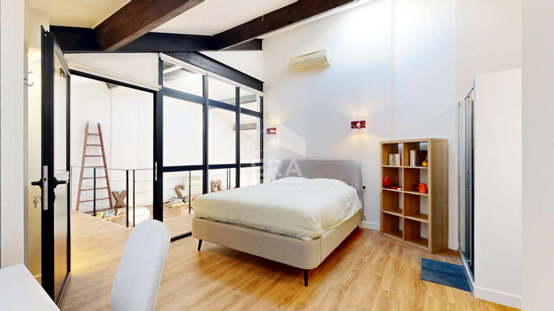 Appartement - 225 m² - 6 pièces