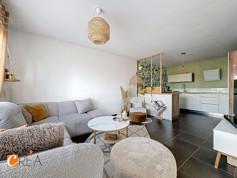 Maison - 88 m² - 6 pièces