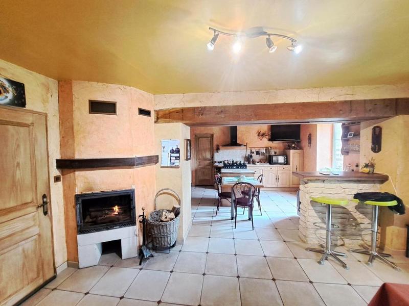 Maison - 100 m² - 4 pièces