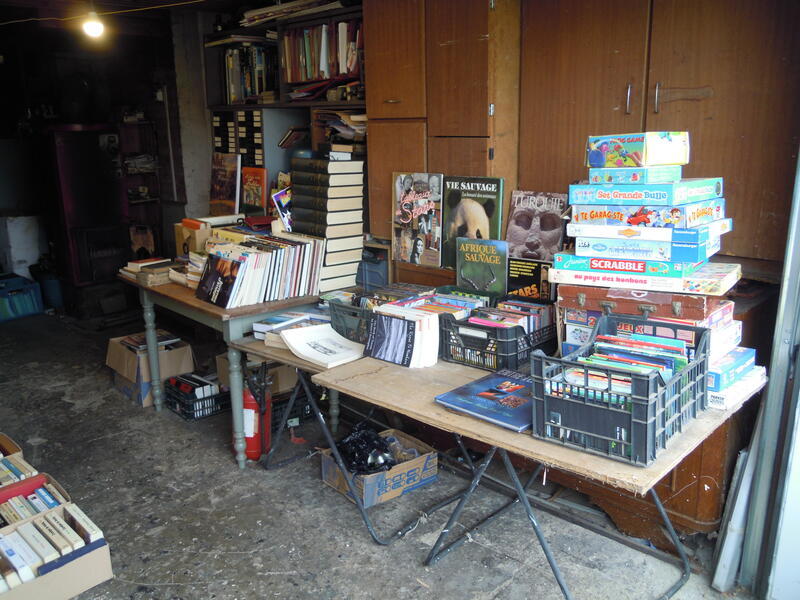 Vide-maison spécial livres