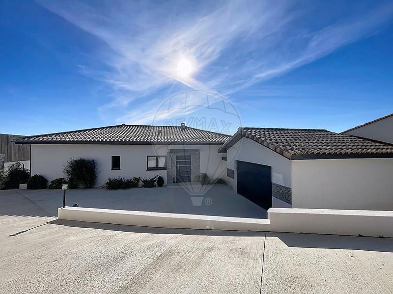 Villa - 150 m² - 5 pièces