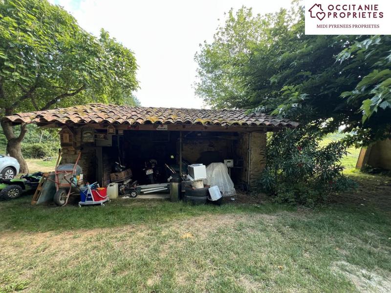 Propriété - 230 m² - 7 pièces