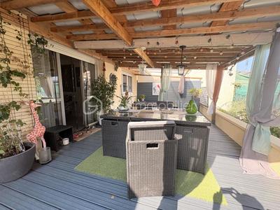 Maison traditionnelle - 76 m² - 3 pièces