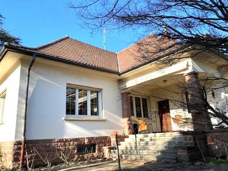 Maison - 218 m² - 9 pièces