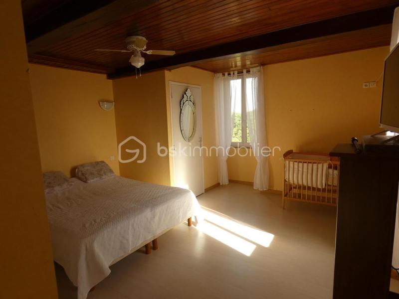 Maison ancienne - 201 m² - 6 pièces